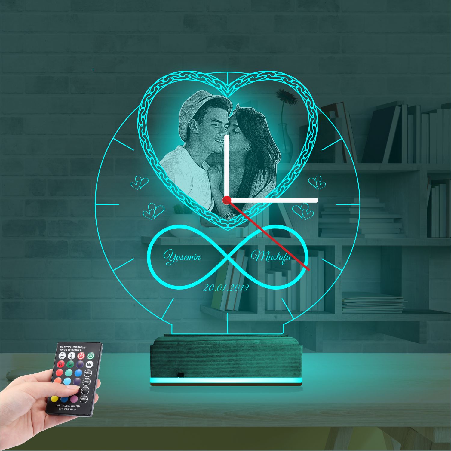 Именной 3D-светильник с фото «Бесконечное сердце» 2