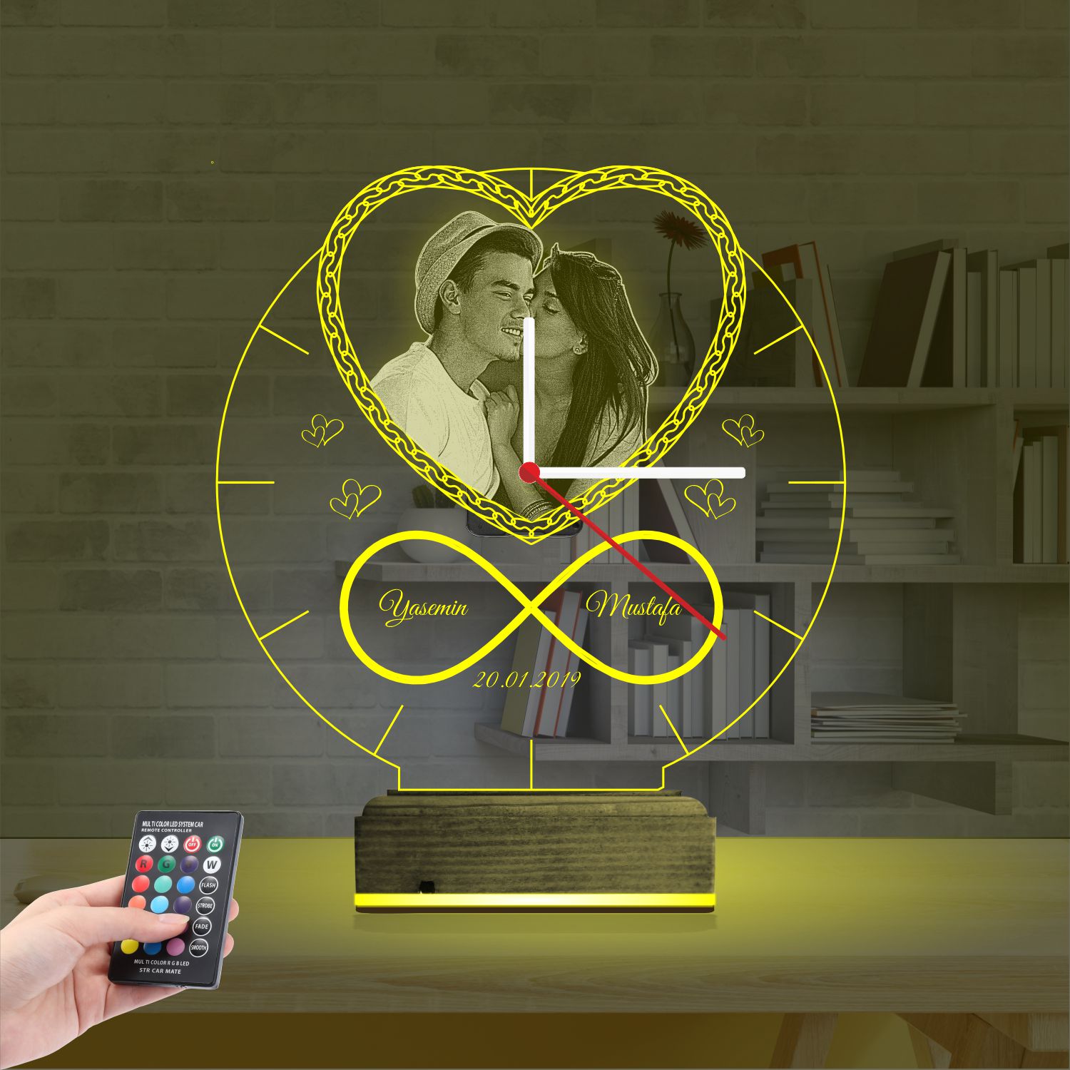 Именной 3D-светильник с фото «Бесконечное сердце» 4