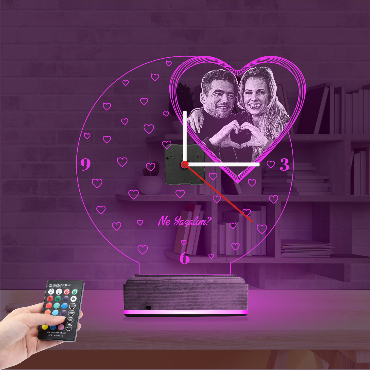 Именной 3D-светильник с вашим фото и часами «Сердце в любви» 4