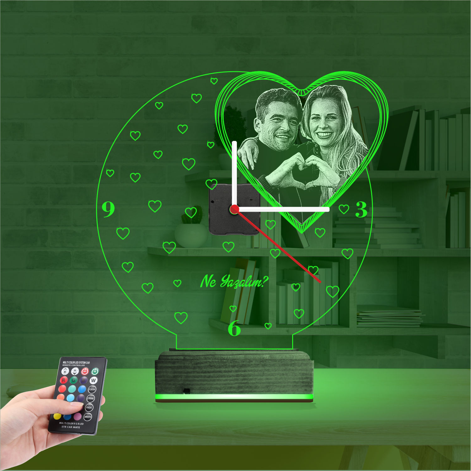 Именной 3D-светильник с вашим фото и часами «Сердце в любви» 5