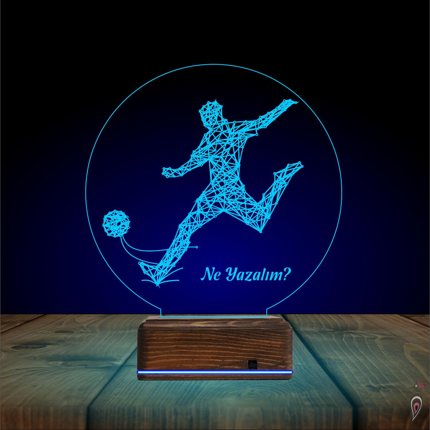 Подарок мужчине: футболист перед ударом 3d светильник 8