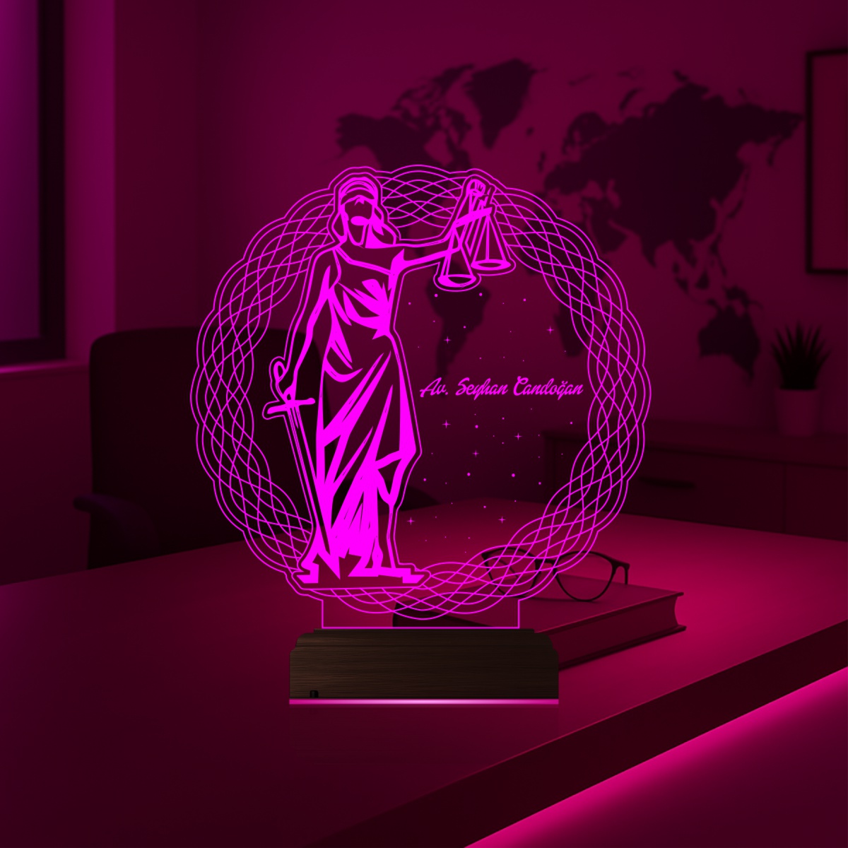 Именной подарок: Фемида богиня правосудия 3d светильник 3