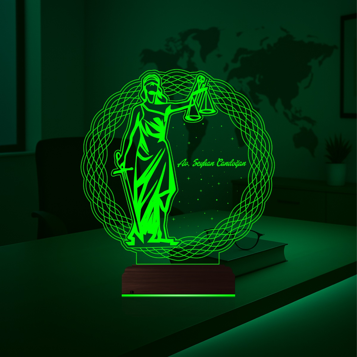 Именной подарок: Фемида богиня правосудия 3d светильник 4