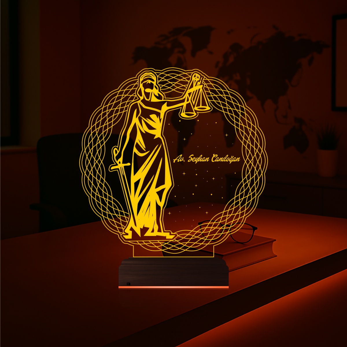 Именной подарок: Фемида богиня правосудия 3d светильник 6